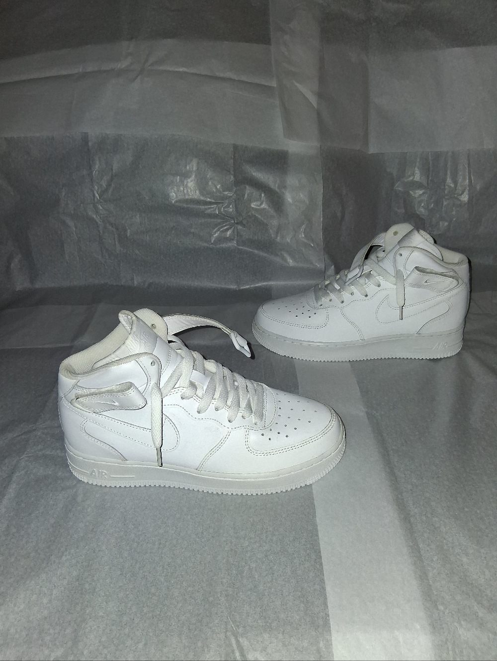 Nike Air Force 1 Hi-Top Sneakers Women 7.5 Men 6